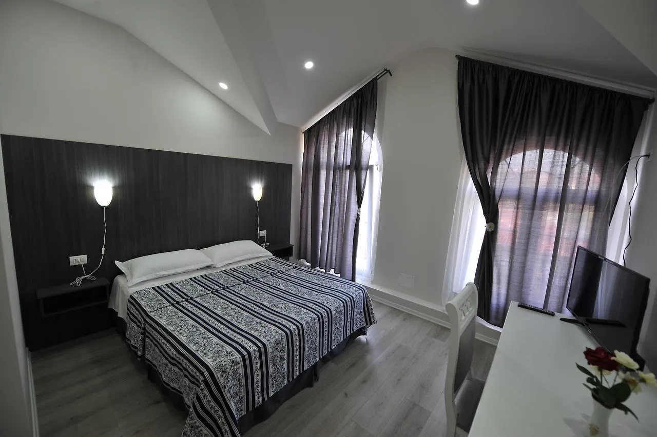 Rose Garden Hotel Shkoder 3*,  Albania