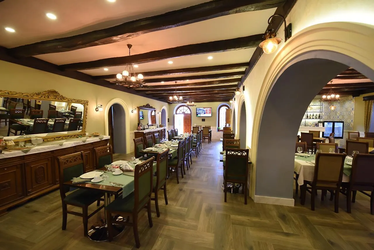 Rose Garden Hotel Shkoder 3*,